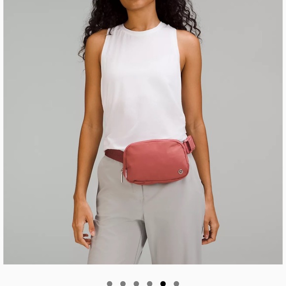 lululemon athletica Handbags - Lululemon Everywhere Belt Bag
